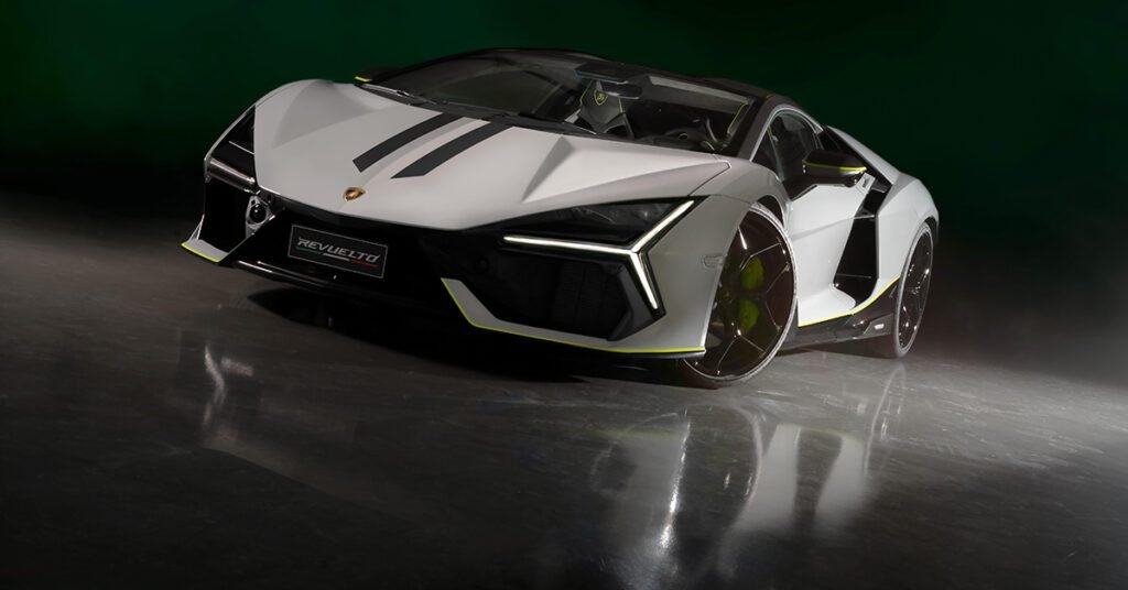 Unleashing the Beast: Lamborghini Revuelto